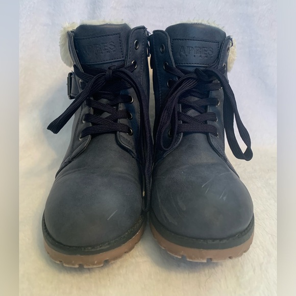 Apres by Lamo women’s size 7 boots! - Picture 2 of 9